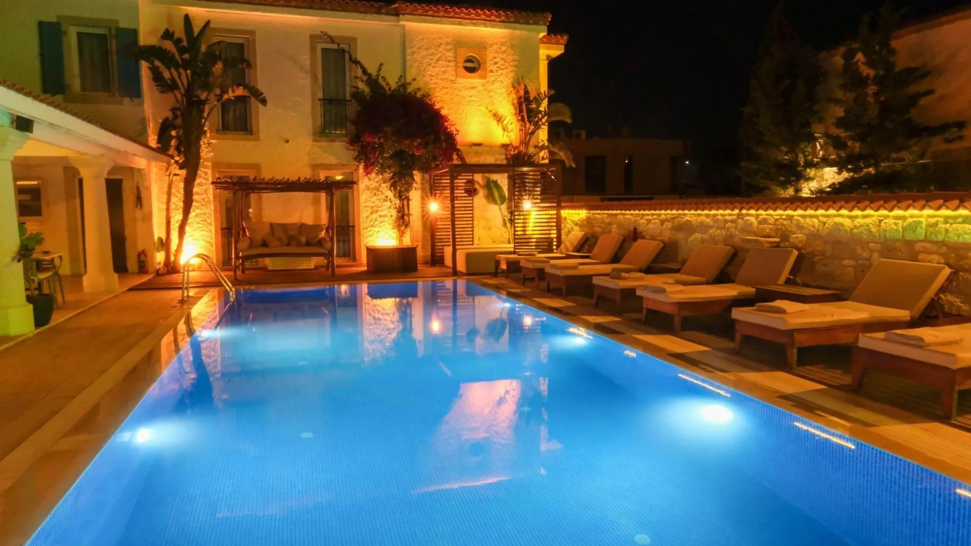 Bed & Breakfast Alacati Limonaia Hotel