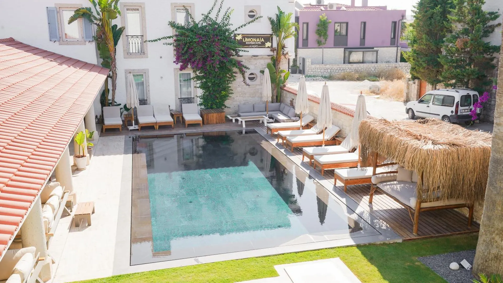 Alacati Limonaia Hotel