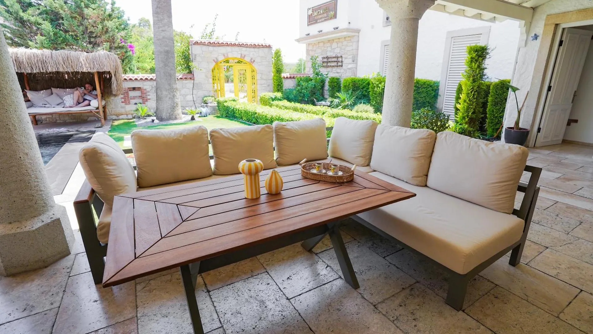 Alacati Limonaia Hotel Bed & Breakfast