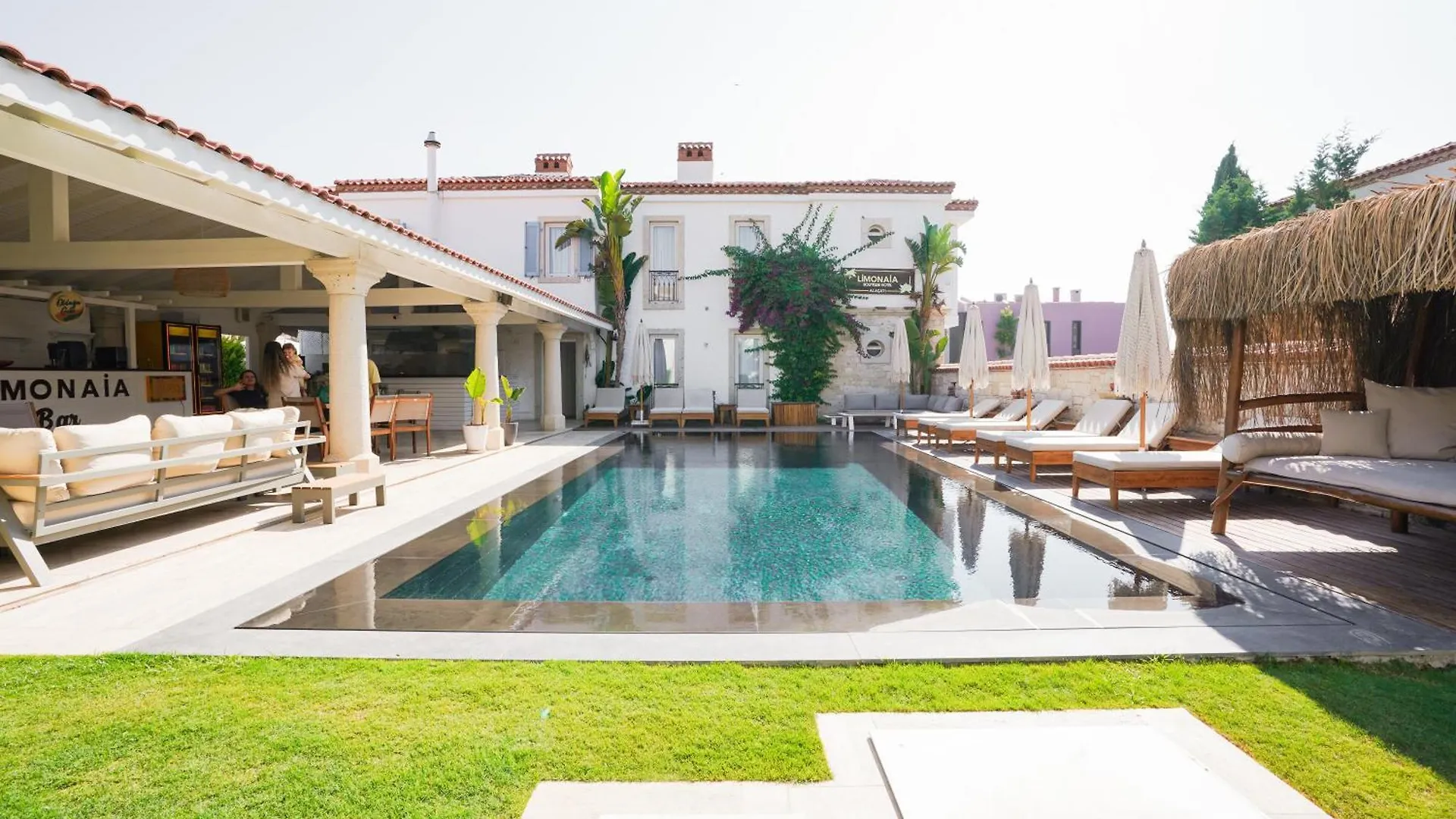 Bed & Breakfast Alacati Limonaia Hotel