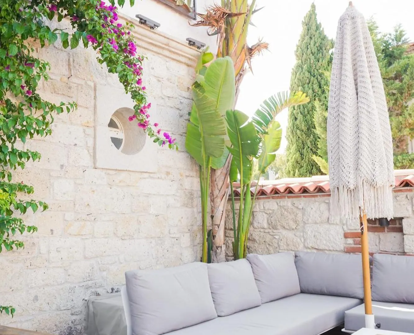 Alacati Limonaia Hotel